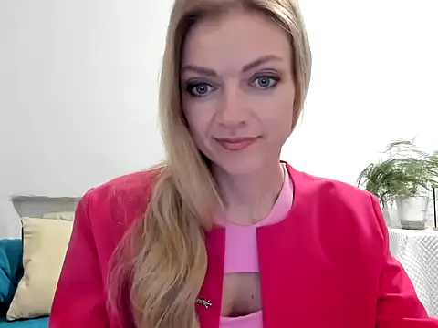 Snapshot of Severina7 chatting on 05-11-26, 07:22 Severina7 online show from 05-11-26, 07:22