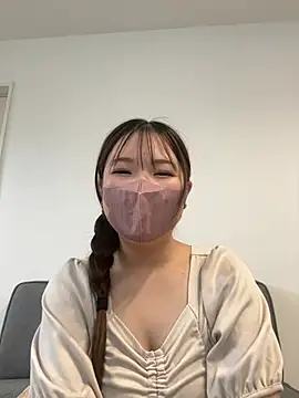 Snapshot of MOKAchann chatting on 06-21-26, 11:51 MOKAchann online show from 06-21-26, 11:51