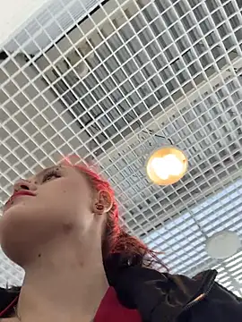 Snapshot of FoxyMood chatting on 04-14-26, 02:17 FoxyMood online show from 04-14-26, 02:17