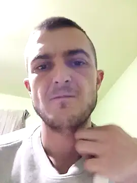 Snapshot of Mariofls chatting on 04-29-26, 05:52 Mariofls online show from 04-29-26, 05:52