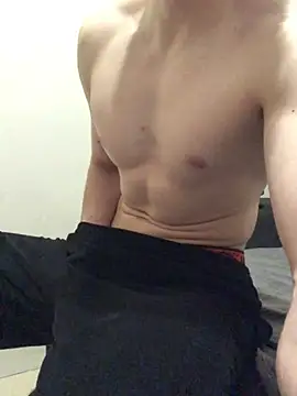 maxence 096 online show from 04-18-26, 09:15