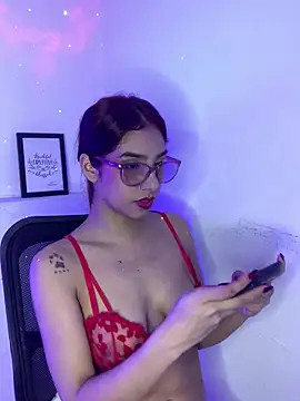 Snapshot of miss_carly chatting on 06-10-26, 06:07 miss carly online show from 06-10-26, 06:07