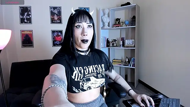 Ravenelle  online show from 06-06-26, 10:36