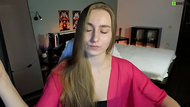 Your Emily25 online show from 04-21-26, 07:47