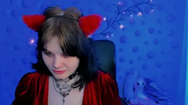 Snapshot of nikki_kiss_ chatting on 04-29-26, 05:30 nikki kiss online show from 04-29-26, 05:30