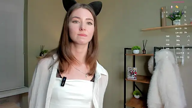 Peaches Peaches online show from 06-05-26, 04:56