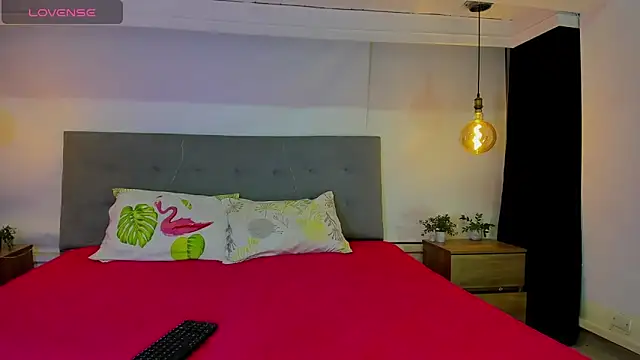 Snapshot of CanndyBloom chatting on 05-29-26, 03:37 CanndyBloom online show from 05-29-26, 03:37