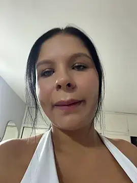 Snapshot of Elara_Luxe chatting on 07-11-26, 12:24 Elara Luxe online show from 07-11-26, 12:24