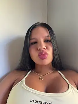 Snapshot of Elara_Luxe chatting on 07-14-26, 09:20 Elara Luxe online show from 07-14-26, 09:20