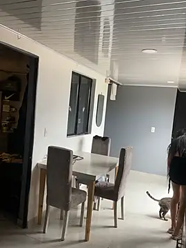 valen lewiiz online show from 04-19-26, 06:43