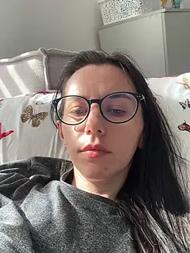 olivia vi online show from 04-22-26, 12:50