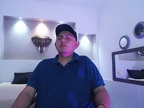 Snapshot of taylor_park chatting on 04-13-26, 07:52 taylor park online show from 04-13-26, 07:52