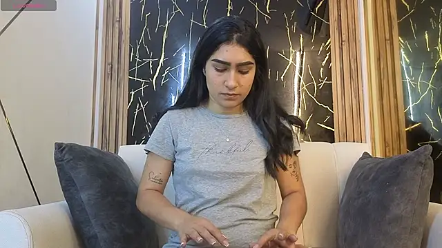 Julianas pm online show from 04-15-26, 05:31