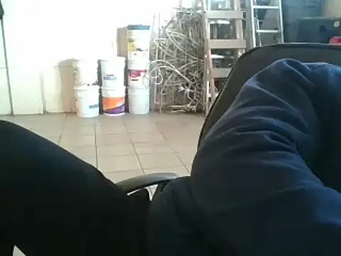 Snapshot of Oskr2024XXX chatting on 01-05-25, 11:33 Oskr2024XXX online show from 01-05-25, 11:33