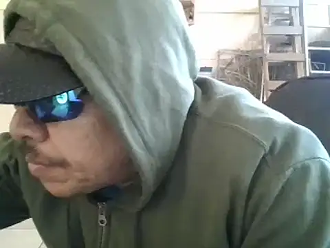 Snapshot of Oskr2024XXX chatting on 02-06-25, 03:41 Oskr2024XXX online show from 02-06-25, 03:41