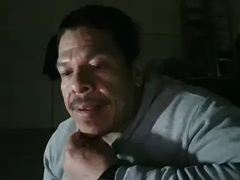 Snapshot of Oskr2024XXX chatting on 03-19-25, 06:14 Oskr2024XXX online show from 03-19-25, 06:14