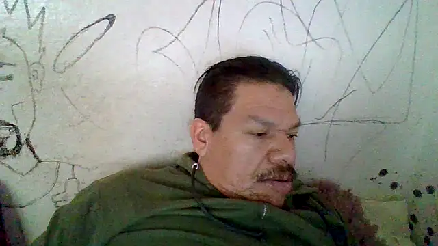 Snapshot of Oskr2024XXX chatting on 11-15-25, 07:10 Oskr2024XXX online show from 11-15-25, 07:10