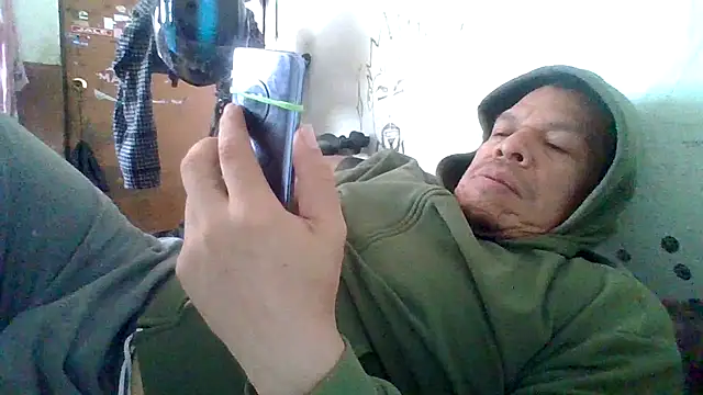 Snapshot of Oskr2024XXX chatting on 05-10-26, 06:46 Oskr2024XXX online show from 05-10-26, 06:46