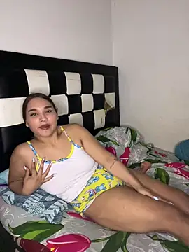 nikki hots sex online show from 05-06-26, 09:42