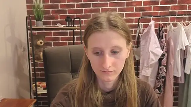 AliceeStone online show from 04-29-26, 11:36