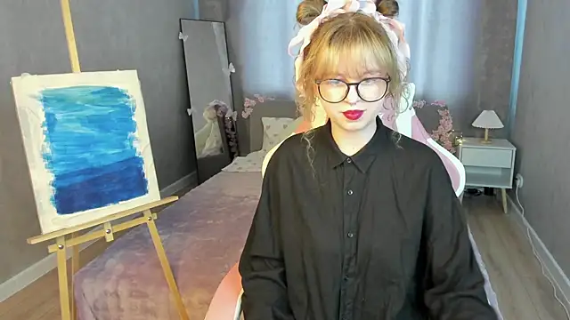 Helen Carson online show from 04-21-26, 02:51