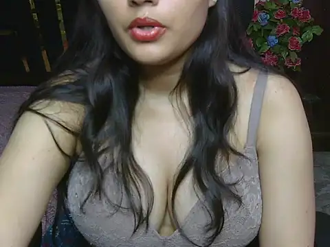 Snapshot of Its-akeera chatting on 05-04-26, 03:46 Its-akeera online show from 05-04-26, 03:46
