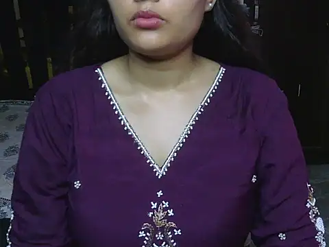 Snapshot of Its-akeera chatting on 05-09-26, 03:45 Its-akeera online show from 05-09-26, 03:45