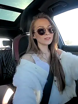 Snapshot of CompactBaby chatting on 04-16-26, 12:39 CompactBaby online show from 04-16-26, 12:39