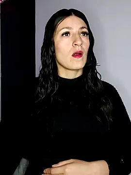 tina sussy online show from 07-17-26, 11:39