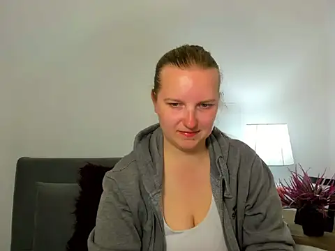 Snapshot of RoseTeacherX chatting on 04-27-26, 05:22 RoseTeacherX online show from 04-27-26, 05:22