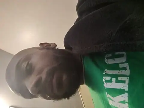 Snapshot of awwbabyyes77 chatting on 05-22-26, 02:12 awwbabyyes77 online show from 05-22-26, 02:12