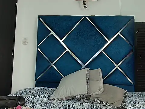 Snapshot of EdwinBoys chatting on 04-16-26, 01:01 EdwinBoys online show from 04-16-26, 01:01