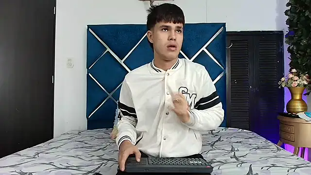 EdwinBoys online show from 05-23-26, 12:53
