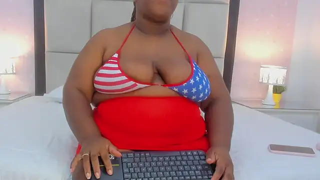 Snapshot of TreisyVixen chatting on 07-05-26, 04:19 TreisyVixen online show from 07-05-26, 04:19