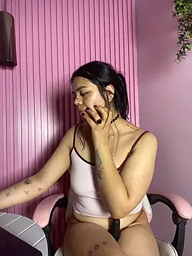 Snapshot of DammCherry chatting on 04-15-26, 07:58 DammCherry online show from 04-15-26, 07:58