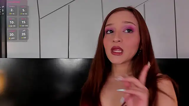 leahluna online show from 05-05-26, 07:33
