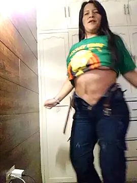 Snapshot of Gaby_lulu chatting on 04-19-26, 09:28 Gaby lulu online show from 04-19-26, 09:28