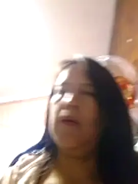 Snapshot of Gaby_lulu chatting on 05-11-26, 02:45 Gaby lulu online show from 05-11-26, 02:45