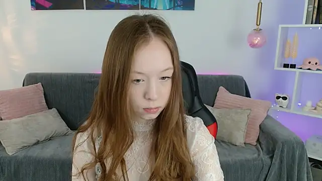 AdeleLang online show from 04-30-26, 04:19