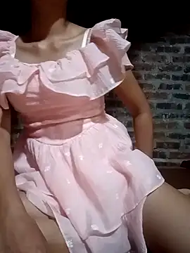 Elena Mia online show from 06-18-26, 09:19