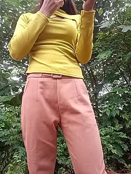 Elena Mia online show from 06-29-26, 12:39