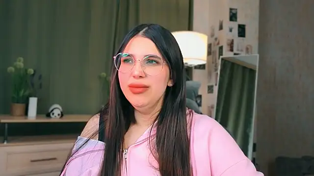 18 yo talent online show from 04-20-26, 02:36