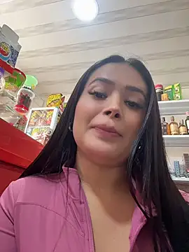 Snapshot of Sara_fun chatting on 07-16-26, 05:52 Sara fun online show from 07-16-26, 05:52