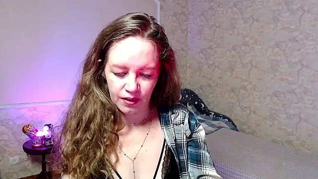 Snapshot of Fern_Lust chatting on 05-27-26, 09:39 Fern Lust online show from 05-27-26, 09:39