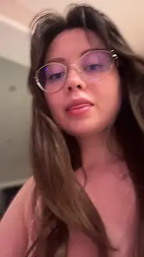 Aitana Magic online show from 04-19-26, 06:10