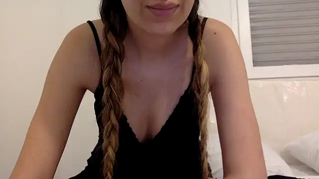 Snapshot of esmeraldahabib chatting on 05-21-26, 06:59 esmeraldahabib online show from 05-21-26, 06:59