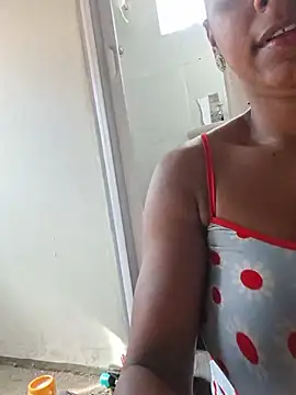 Snapshot of Negalayla2027 chatting on 07-19-26, 04:22 Negalayla2027 online show from 07-19-26, 04:22