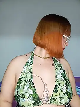Snapshot of Curves_Nina chatting on 07-10-26, 01:10 Curves Nina online show from 07-10-26, 01:10