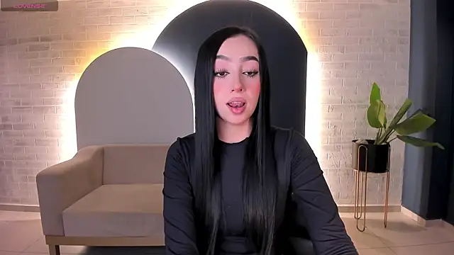 Snapshot of PaulineSanz chatting on 06-01-26, 07:15 PaulineSanz online show from 06-01-26, 07:15