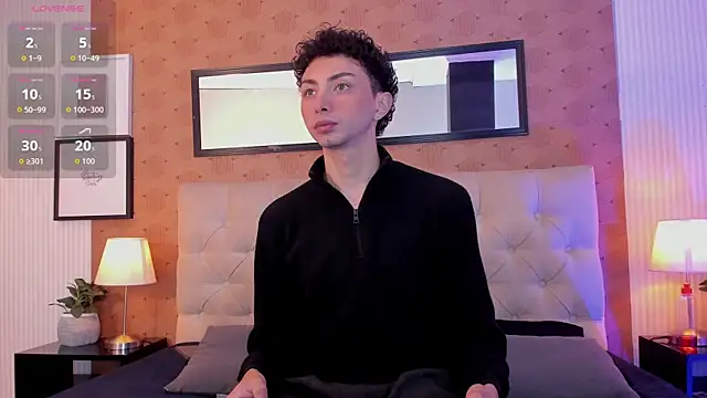 Snapshot of harry_salvatore chatting on 05-13-26, 12:13 harry salvatore online show from 05-13-26, 12:13